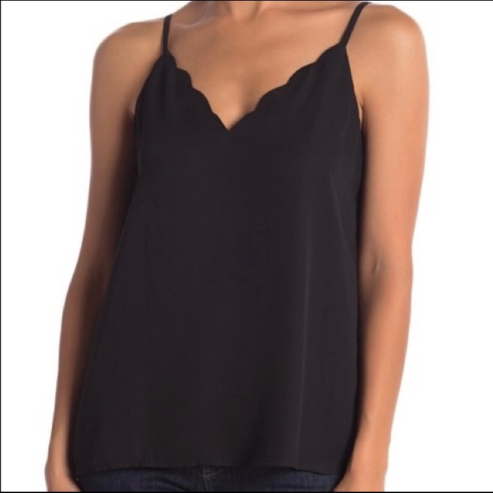 Socialite black scalloped v neck camisole